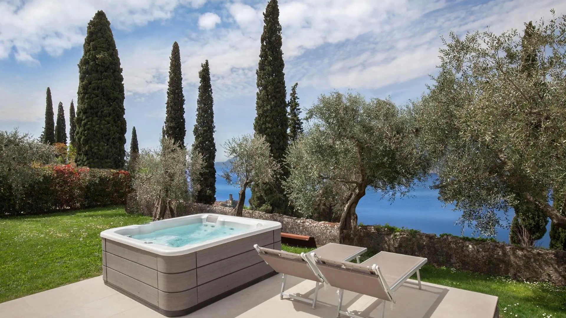 Villa Cipressi - Luxuri Lounge - Malcesine 0*,